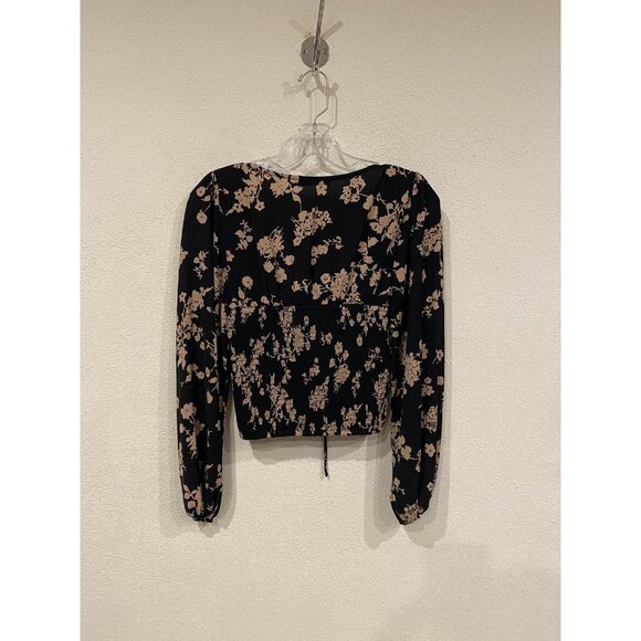Abercrombie & Fitch Blouse Womens Medium Black Floral V Neck Cropped Long Sleeve - Picture 4 of 4